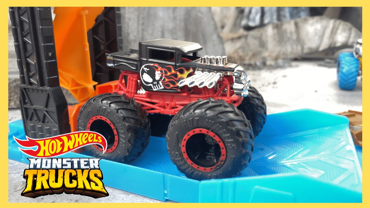 Hot Wheels Monster Trucks Go Downhill Racing! 🚗 🔥 - Monster